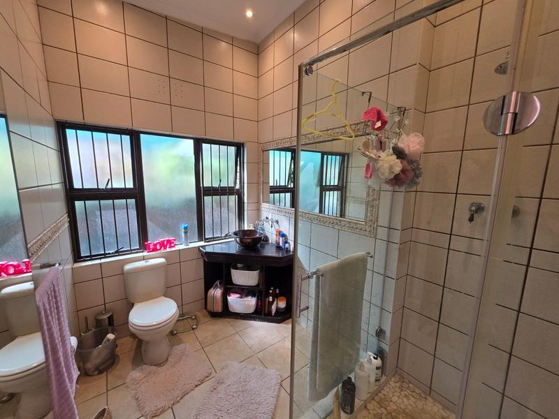 5 Bedroom Property for Sale in Gordons Bay Western Cape